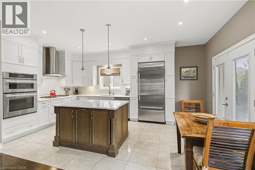 eat-in kitchen - 21 Tulip Tree Road, Niagara-On-The-Lake, ON - Indoor Photo Showing Kitchen With Upgraded Kitchen