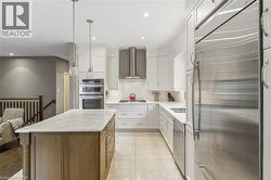 Centre Island perfect for entertaining - 