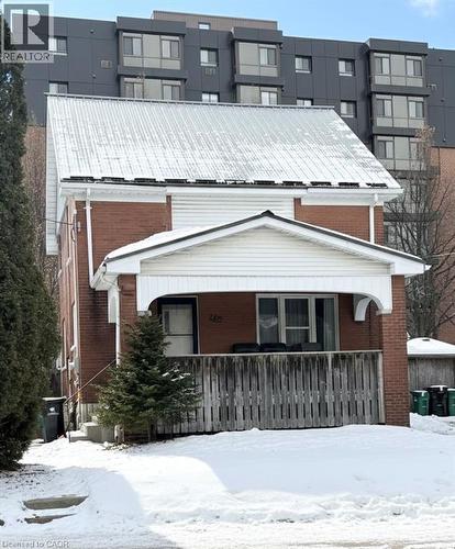 179 REGINA Street N  Waterloo, ON N2J 3B4