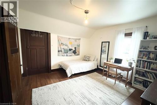 179 Regina Street N, Waterloo, ON - Indoor Photo Showing Bedroom