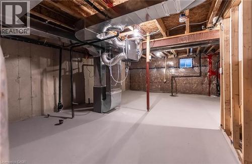 9 Admiral Road, Welland, ON - Indoor Photo Showing Basement