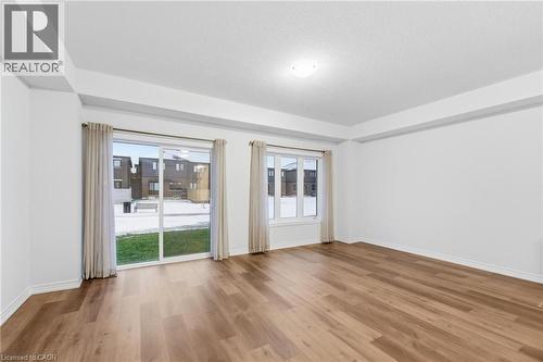 9 Admiral Road, Welland, ON - Indoor Photo Showing Other Room