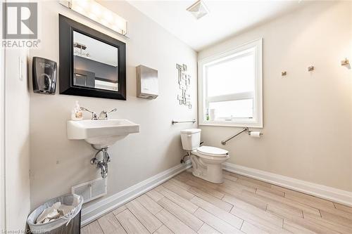 60 King Street, Hamilton, ON 