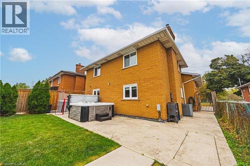477 Queen Victoria Drive, Hamilton, ON - Outdoor With Exterior