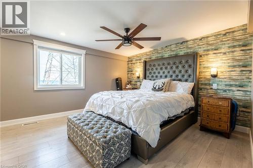 735 Beach Boulevard, Hamilton, ON - Indoor Photo Showing Bedroom
