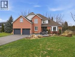 9 CORNELIA Court  Millgrove, ON L8B 0Z9