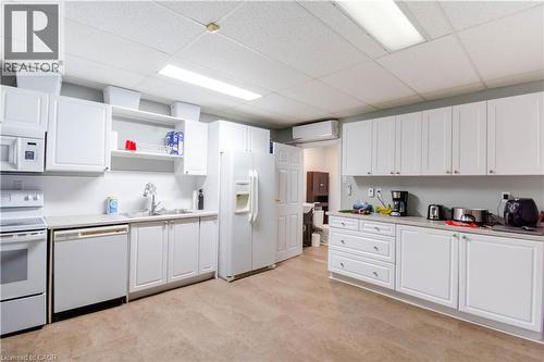 610 Elm Street, Port Colborne, ON - Indoor Photo Showing Kitchen