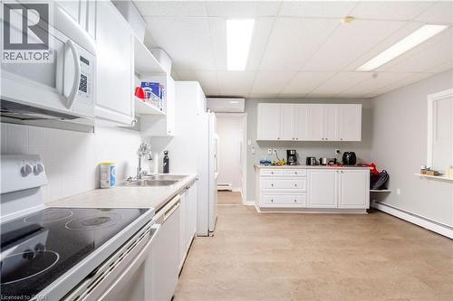 610 Elm Street, Port Colborne, ON - Indoor Photo Showing Kitchen