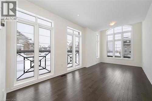 3923 Koenig Road, Burlington, ON - Indoor Photo Showing Other Room