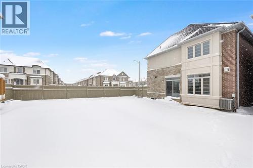 3923 Koenig Road, Burlington, ON - Outdoor