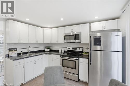 190 Mead Avenue, Hamilton, ON - Indoor Photo Showing Kitchen With Stainless Steel Kitchen With Double Sink