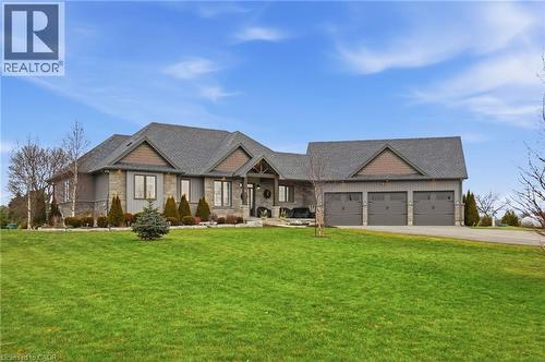 6 MACNEIL Court  Brantford, ON N3S 0G3