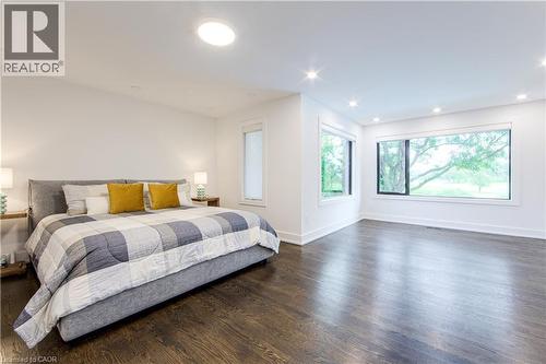 1319 Greeneagle Drive, Oakville, ON - Indoor Photo Showing Bedroom