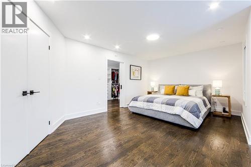 1319 Greeneagle Drive, Oakville, ON - Indoor Photo Showing Bedroom