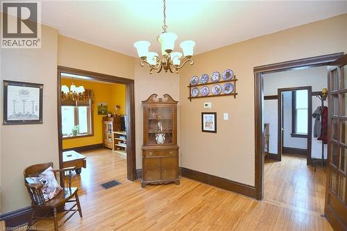 5 Chatham Street, Hamilton, ON - Indoor Photo Showing Other Room