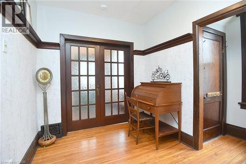 5 Chatham Street, Hamilton, ON - Indoor Photo Showing Other Room