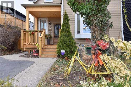 5 Chatham Street, Hamilton, ON - Outdoor