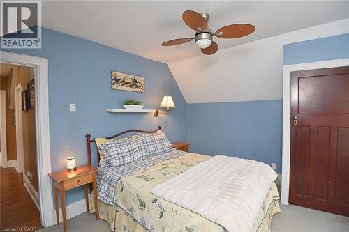 5 Chatham Street, Hamilton, ON - Indoor Photo Showing Bedroom