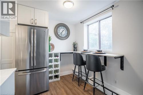 141 Catharine Street Unit# 204, Hamilton, ON - Indoor Photo Showing Kitchen