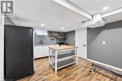 100 Ferndale Avenue, Hamilton, ON - Indoor