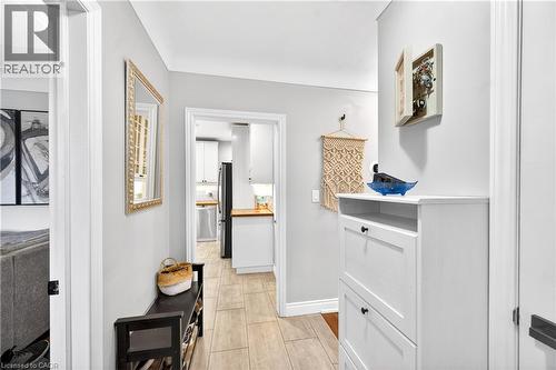 100 Ferndale Avenue, Hamilton, ON - Indoor Photo Showing Other Room