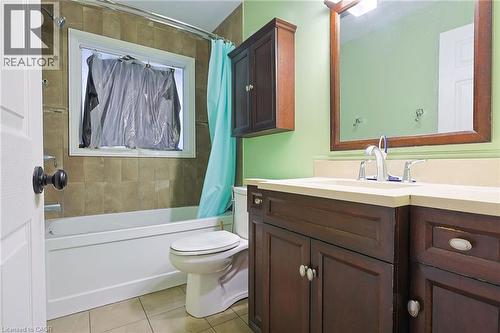 122 Fundy Avenue, London, ON - Indoor Photo Showing Bathroom