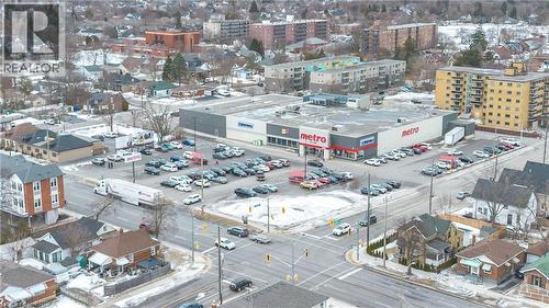 69 Lyons Avenue, Brantford, ON - 