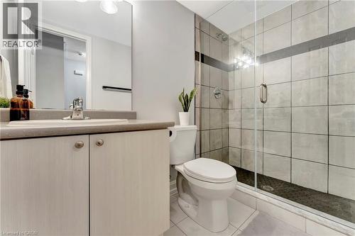 350 Fisher Mills Road Unit# 38, Cambridge, ON - Indoor Photo Showing Bathroom