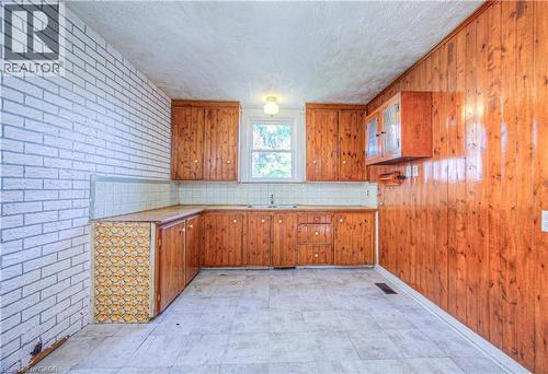 20 Beatty Avenue, Hamilton, ON - Indoor