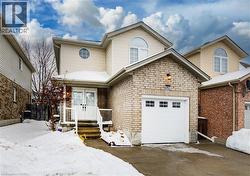 524 WINDFLOWER Crescent  Kitchener, ON N2E 3S9
