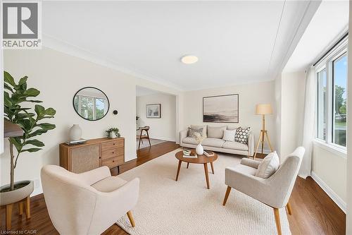 Virtually Staged - 421 East 36Th Street, Hamilton, ON - Indoor Photo Showing Living Room