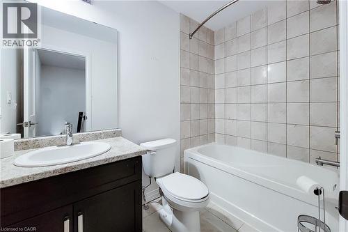 30 Times Square Boulevard Unit# 228, Stoney Creek, ON - Indoor Photo Showing Bathroom