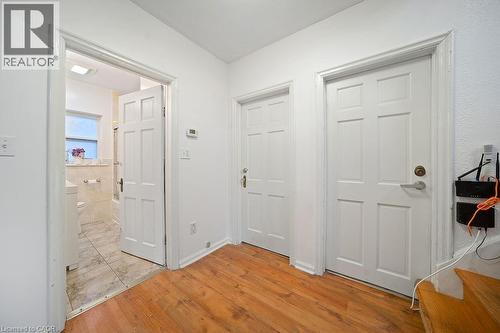 82 Whitney Avenue, Hamilton, ON - Indoor Photo Showing Other Room