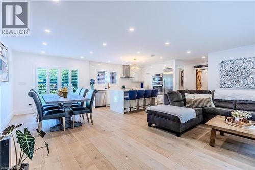 23 West Hampton Road, St. Catharines, ON - Indoor