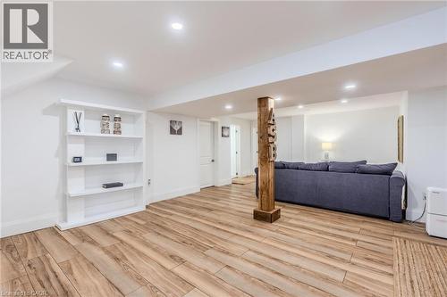 23 West Hampton Road, St. Catharines, ON - Indoor