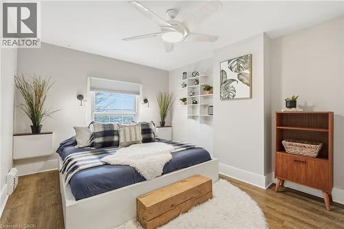 232 Mountain Park Avenue, Hamilton, ON - Indoor Photo Showing Bedroom
