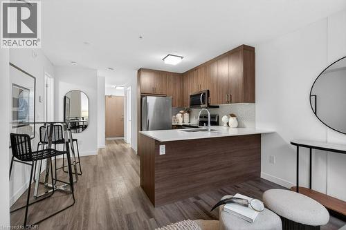 479 Charlton Avenue E Unit# 209, Hamilton, ON - Indoor Photo Showing Kitchen With Upgraded Kitchen