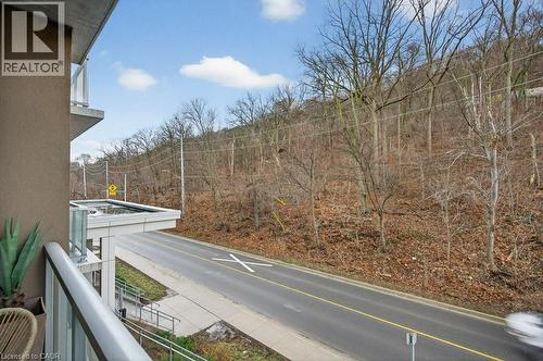 479 Charlton Avenue E Unit# 209, Hamilton, ON - Outdoor