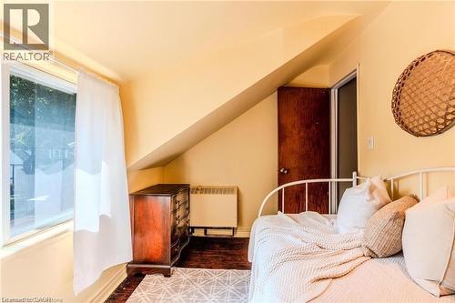 95 Paradise Road N, Hamilton, ON - Indoor Photo Showing Other Room