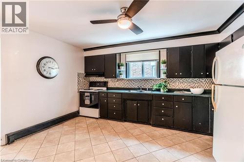 95 Paradise Road N, Hamilton, ON - Indoor Photo Showing Kitchen