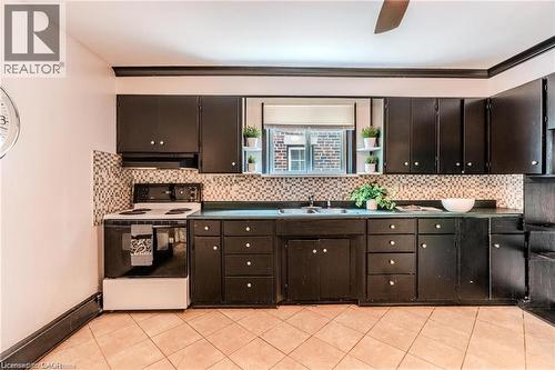 95 Paradise Road N, Hamilton, ON - Indoor Photo Showing Kitchen