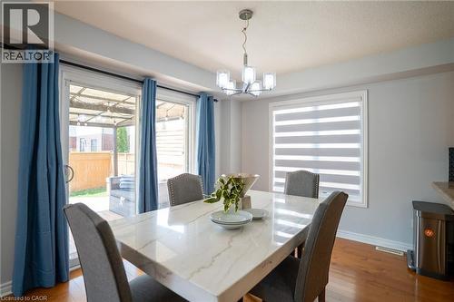2427 Asima Drive, London, ON - Indoor Photo Showing Dining Room