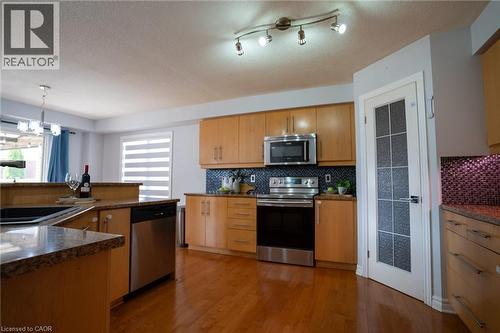 2427 Asima Drive, London, ON - Indoor Photo Showing Kitchen