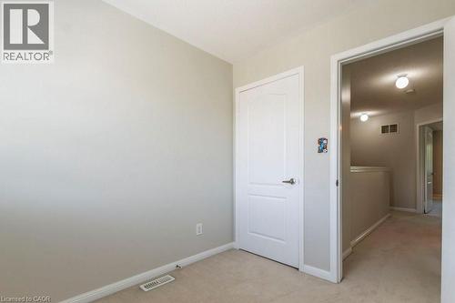 470 Beach Boulevard Unit# 8, Hamilton, ON - Indoor Photo Showing Other Room