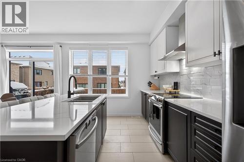 50 Kelso Drive, Caledonia, ON - Indoor Photo Showing Kitchen With Double Sink With Upgraded Kitchen