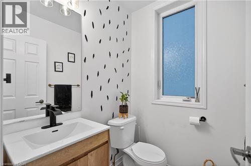 50 Kelso Drive, Caledonia, ON - Indoor Photo Showing Bathroom