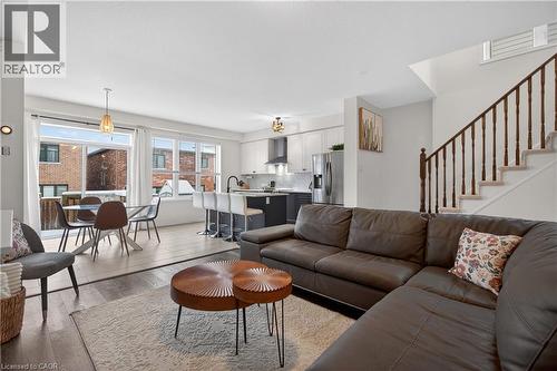50 Kelso Drive, Caledonia, ON - Indoor Photo Showing Living Room