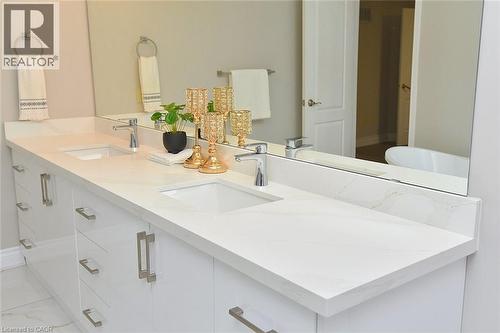 Bathroom with double vanity - 5109 Blue Spruce Avenue, Burlington, ON - Indoor Photo Showing Bathroom