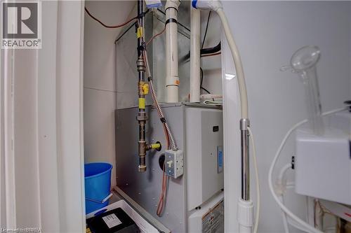 325 Fairview Drive, Brantford, ON - Indoor