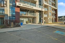 101 SHOREVIEW Place Unit# 121 Stoney Creek, ON L8E 0K2
